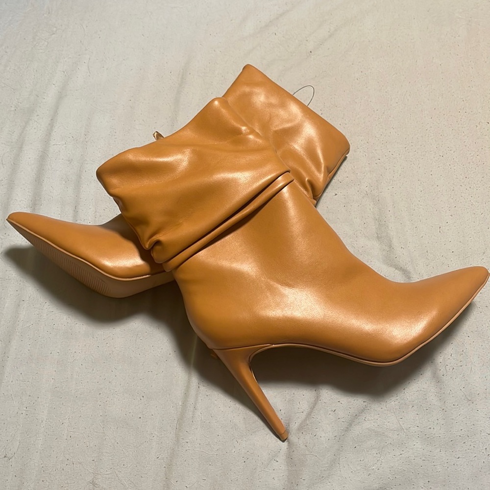 Express Women’s Slouch Heel Booties -Camel 8M